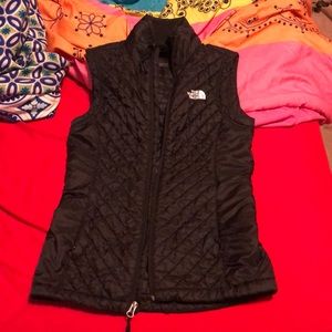 North face puffer vest